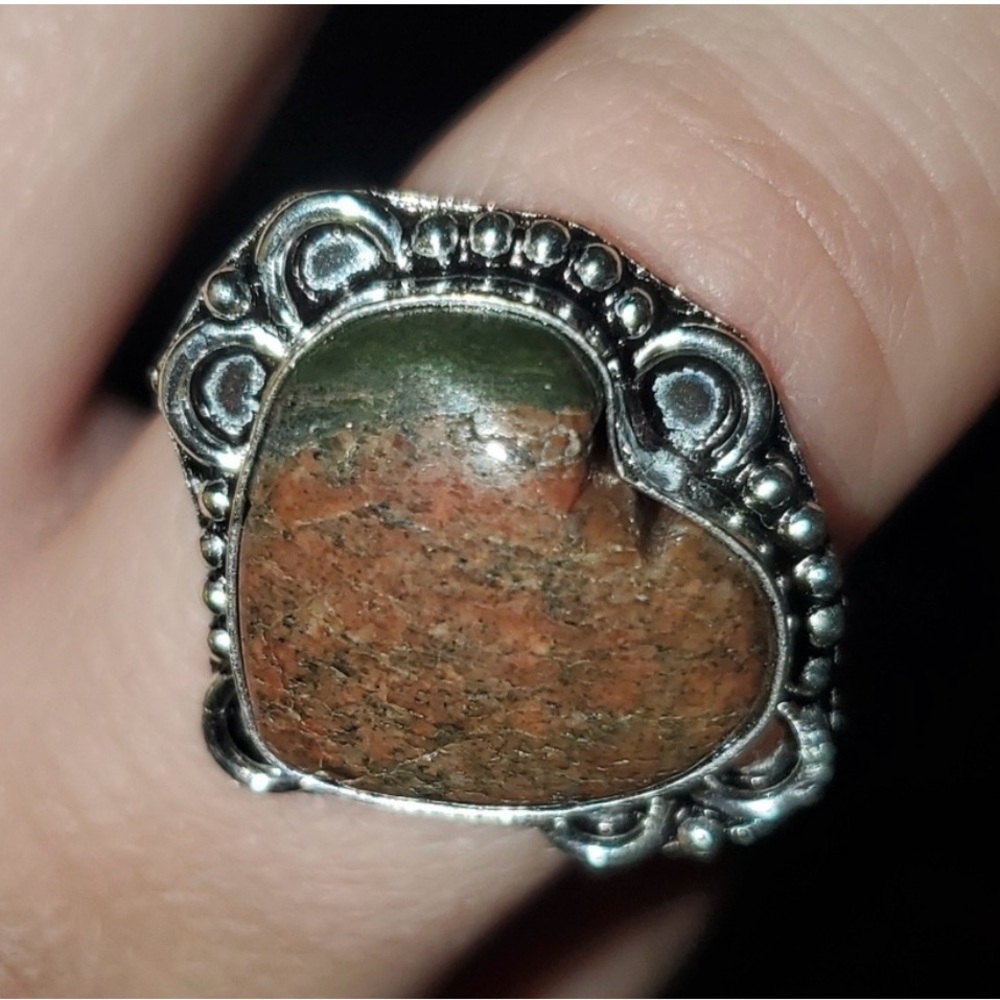 Unakite NWOT heart ring green rose size 9.5semiprecious silverplate .925 setting